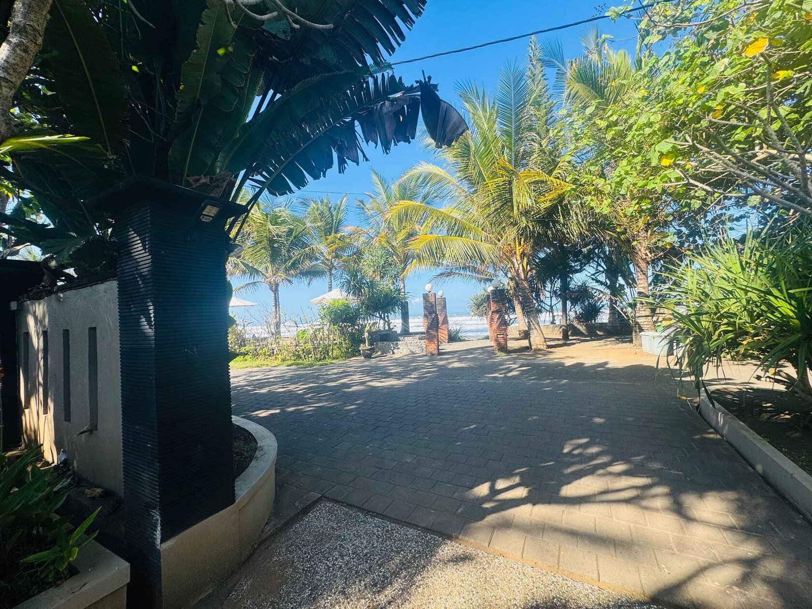 Path from the property to the beach